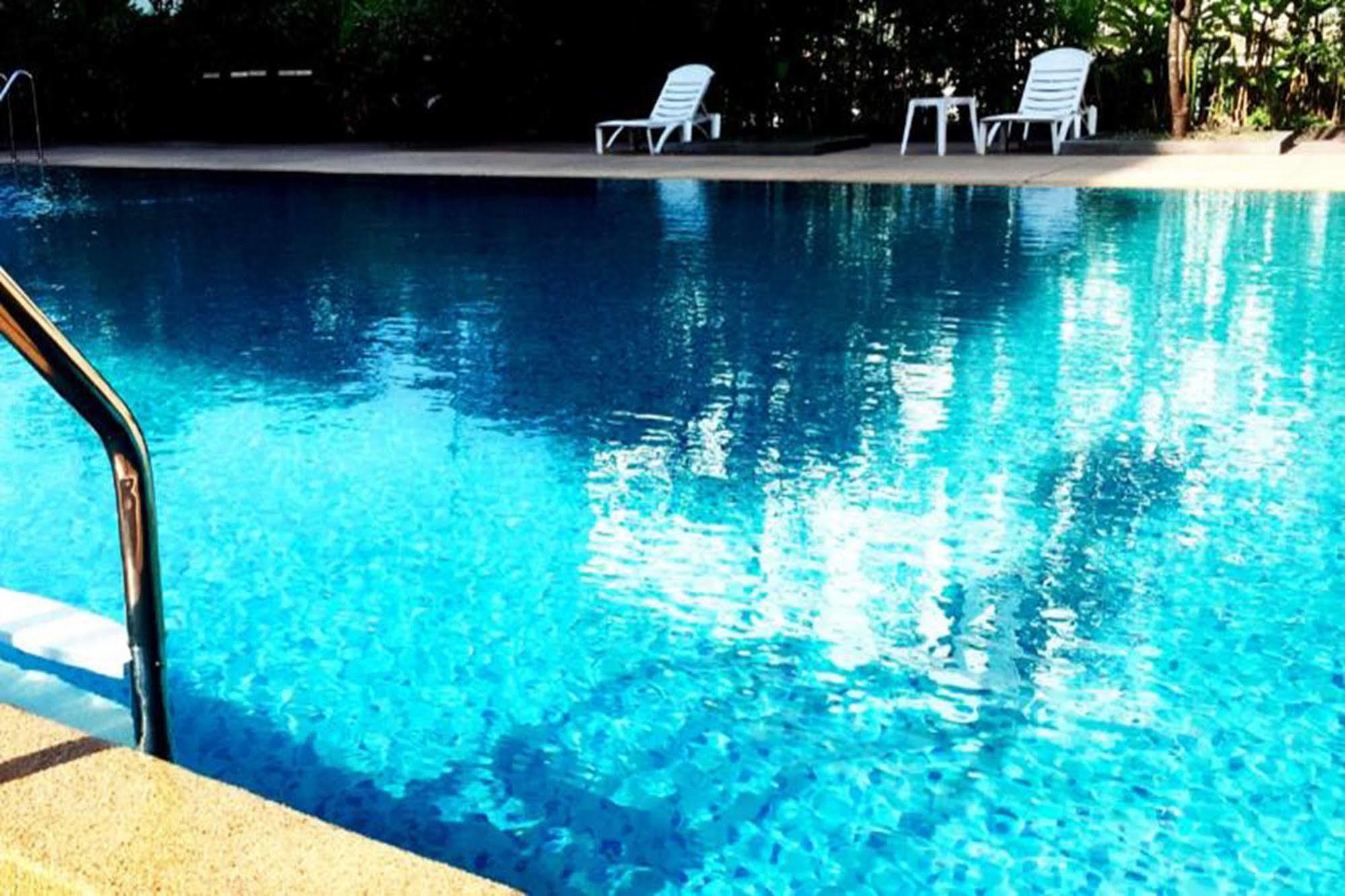 צ'ון בורי J. Park Hotel מראה חיצוני תמונה